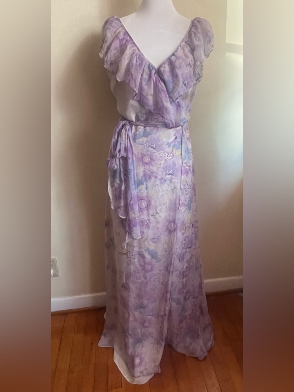 Lavender Floral Ruffled Wrap Maxi Dress size M